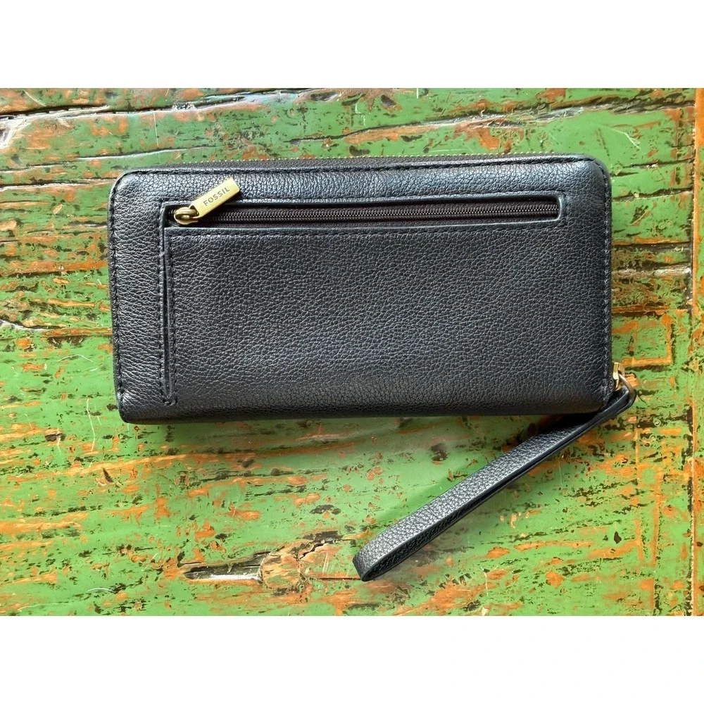 FOSSIL Clutch Wallet Black Zip Around Leather Organizer Gold Logo‎ Wristlet
